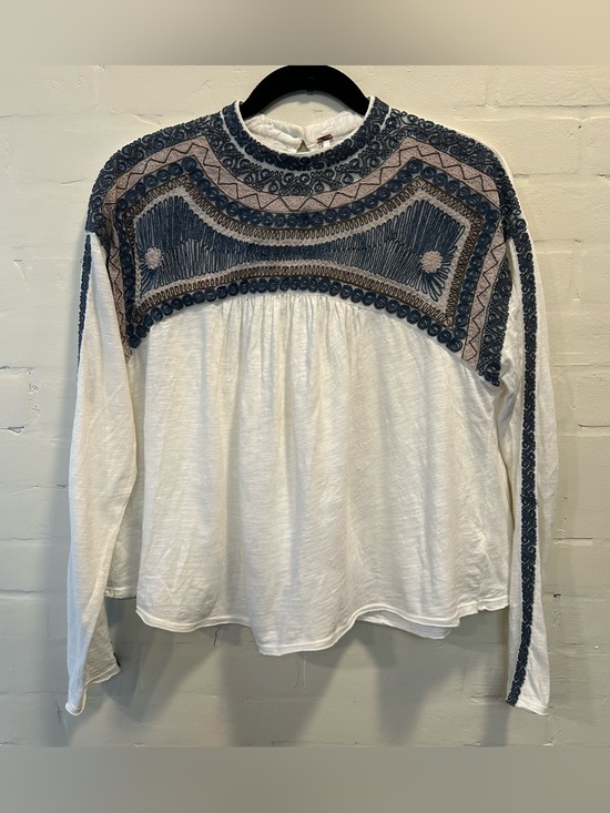 Free People Tops - Free People Snow Bunny Ivory Blue Embroidered Top Sz S Boho Festival Indie Folk